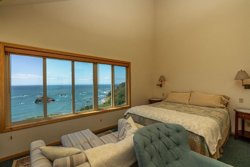 Turtle Rocks Oceanfront Inn 트리니다드 외부 사진