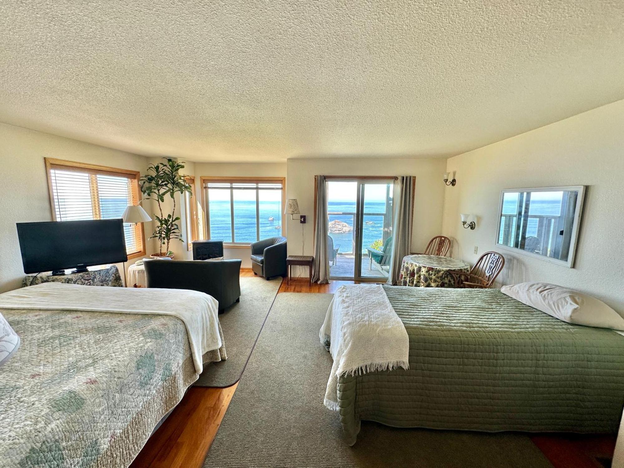 Turtle Rocks Oceanfront Inn 트리니다드 외부 사진
