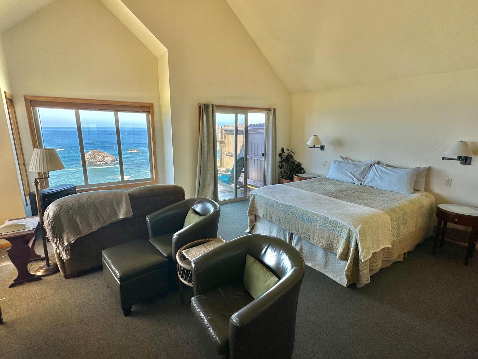 Turtle Rocks Oceanfront Inn 트리니다드 외부 사진